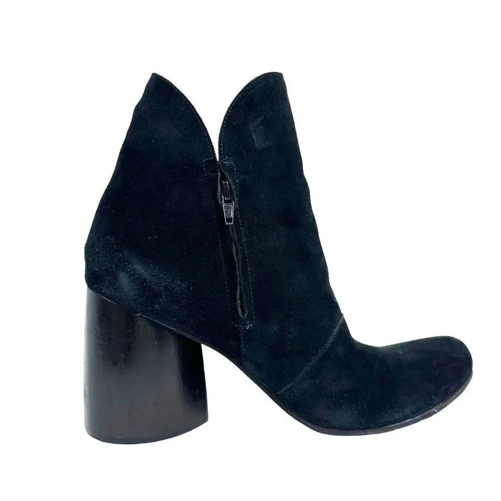 Calleen Cordero Black Suede Chunky Heel Ankle Boots , size 10